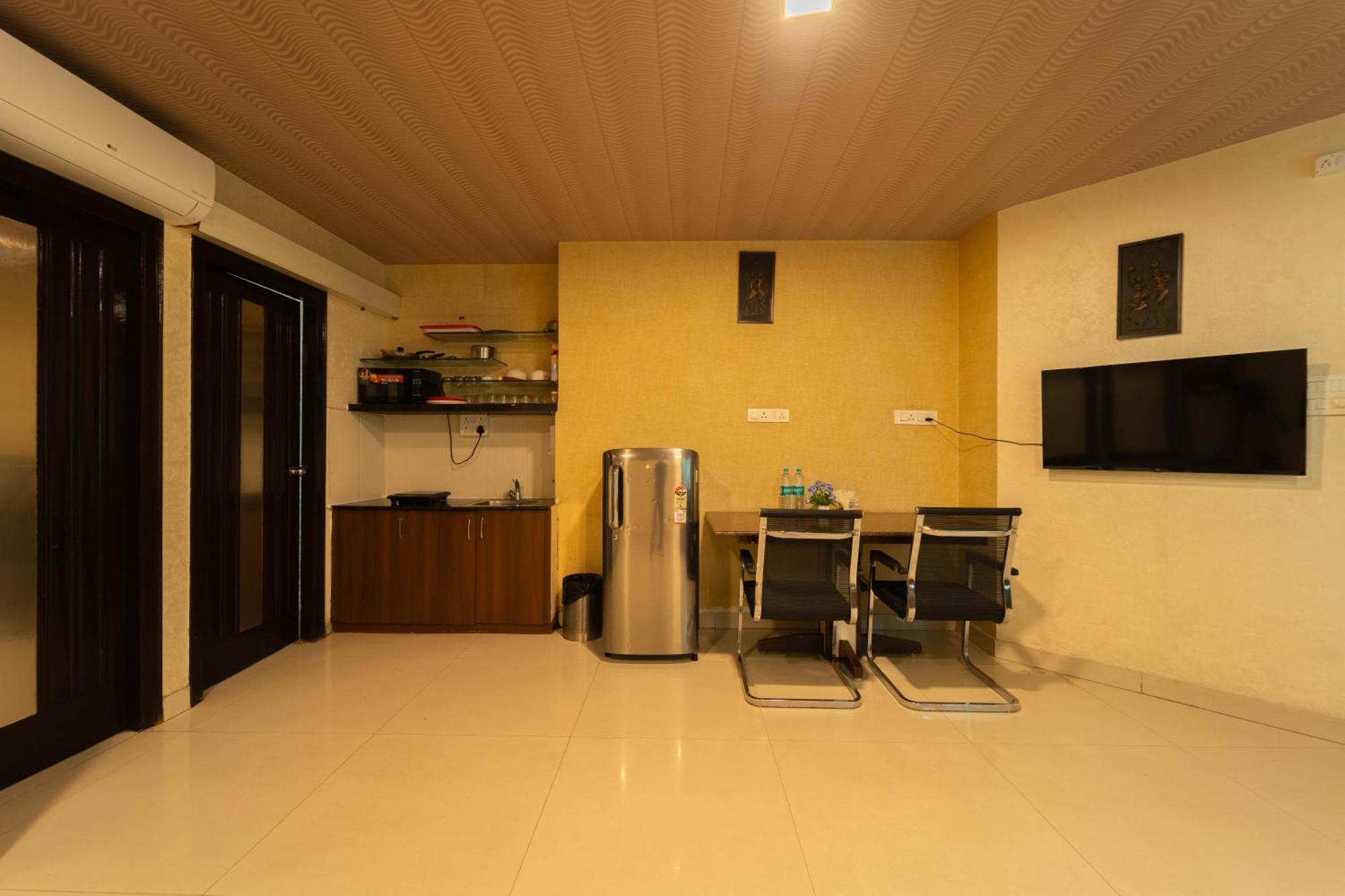 Seasons Suites Koramangala Бенґалуру Номер фото