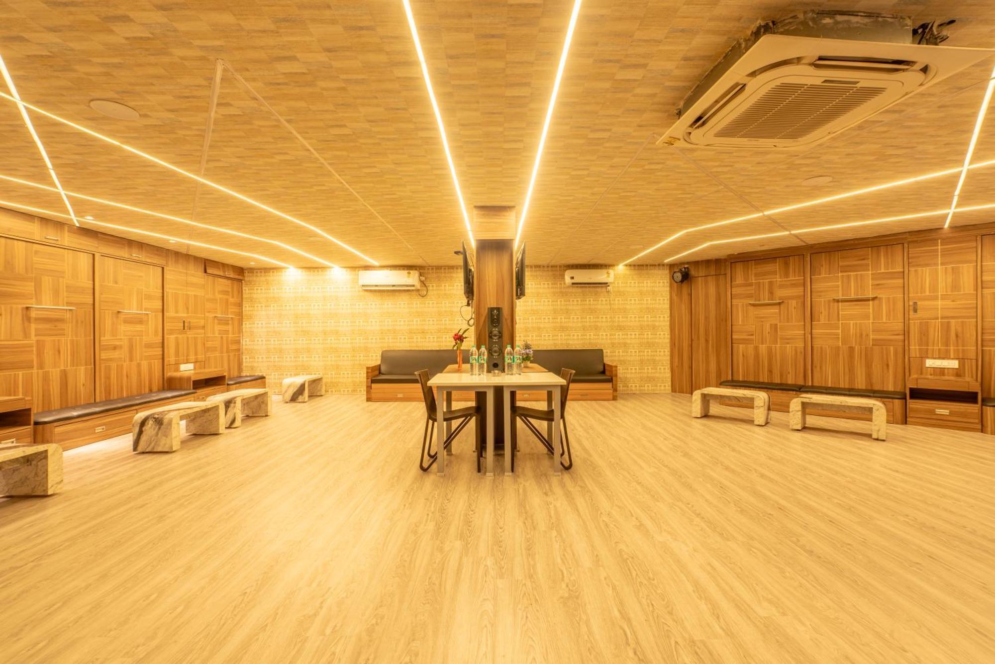 Seasons Suites Koramangala Бенґалуру Номер фото